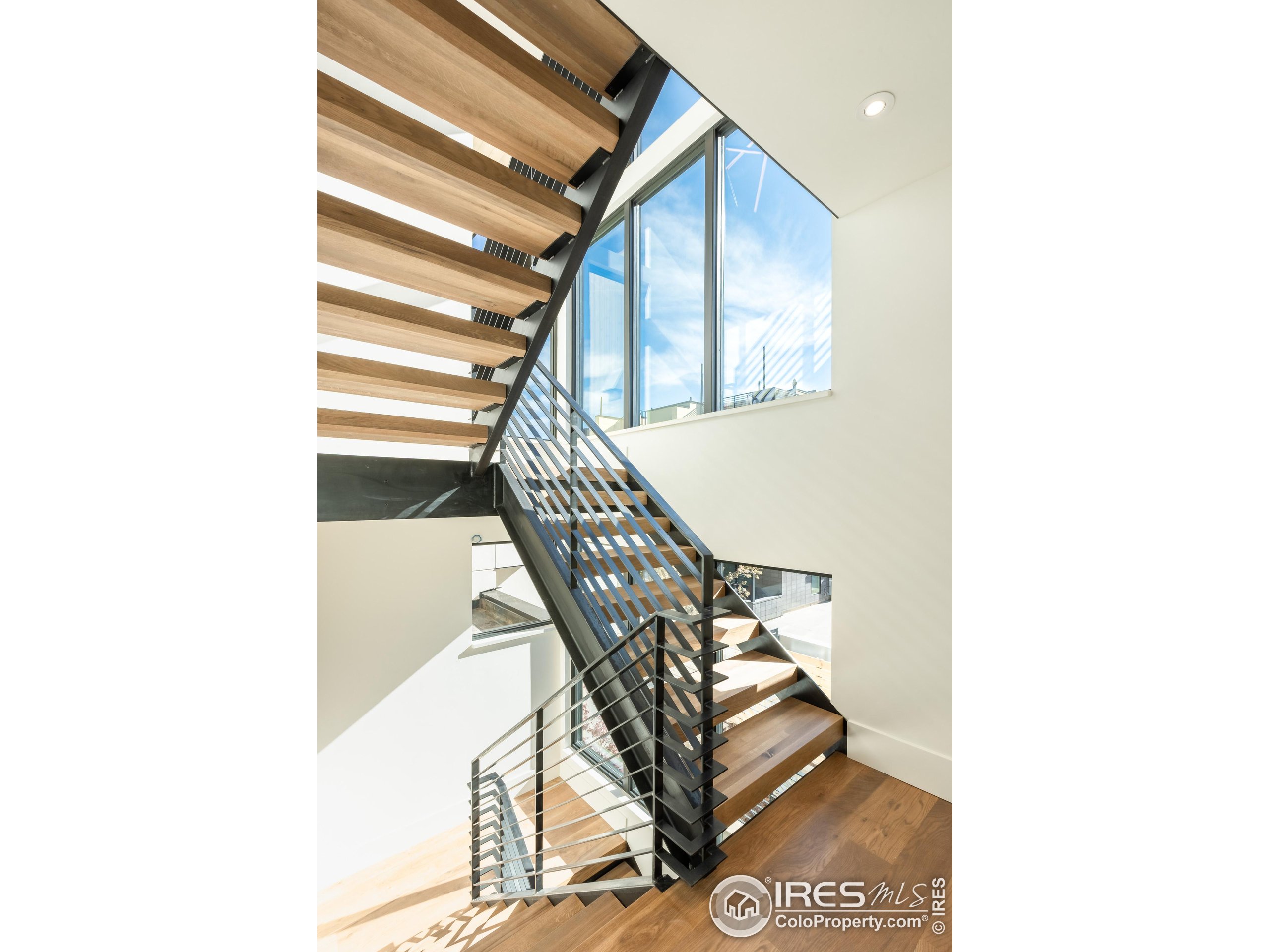 358 Arapahoe Ave C