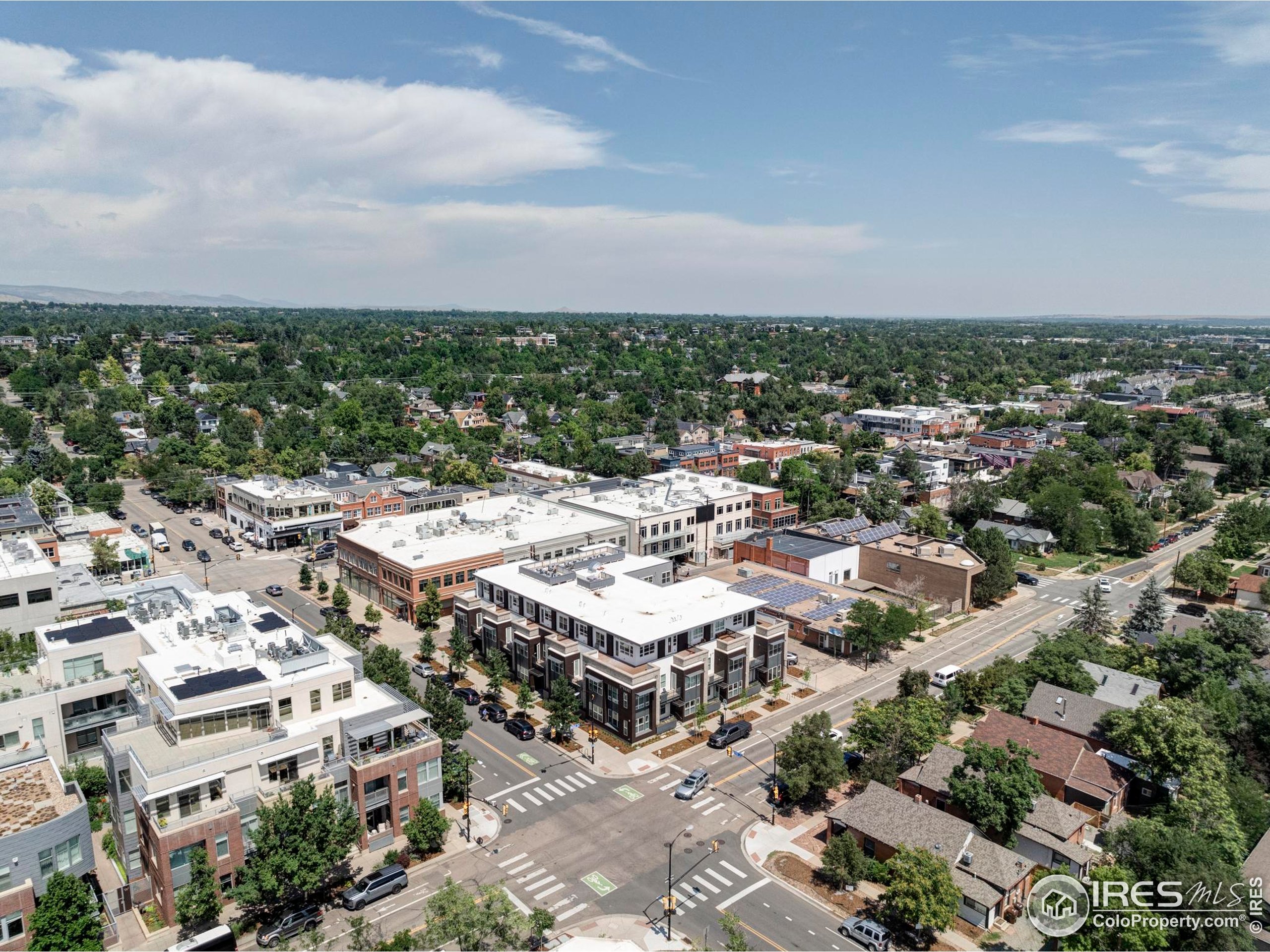 1707 Walnut St 307