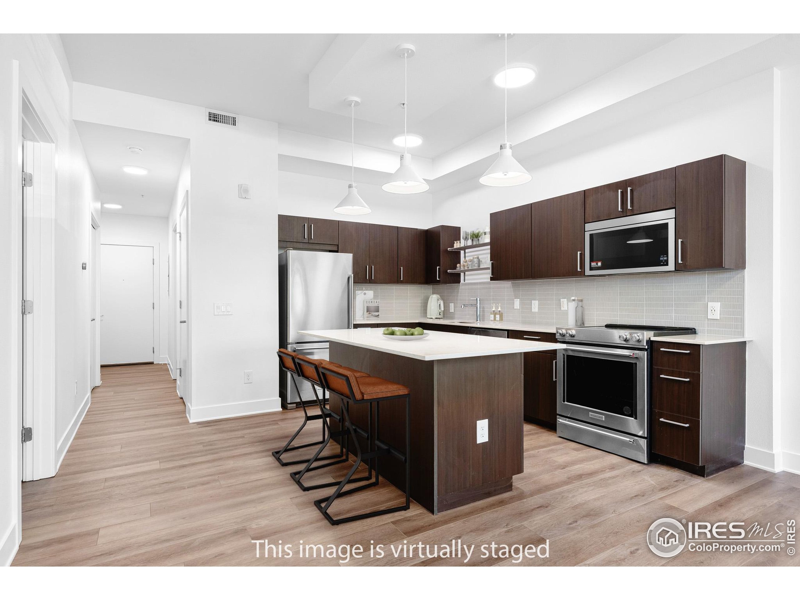 1707 Walnut St 102