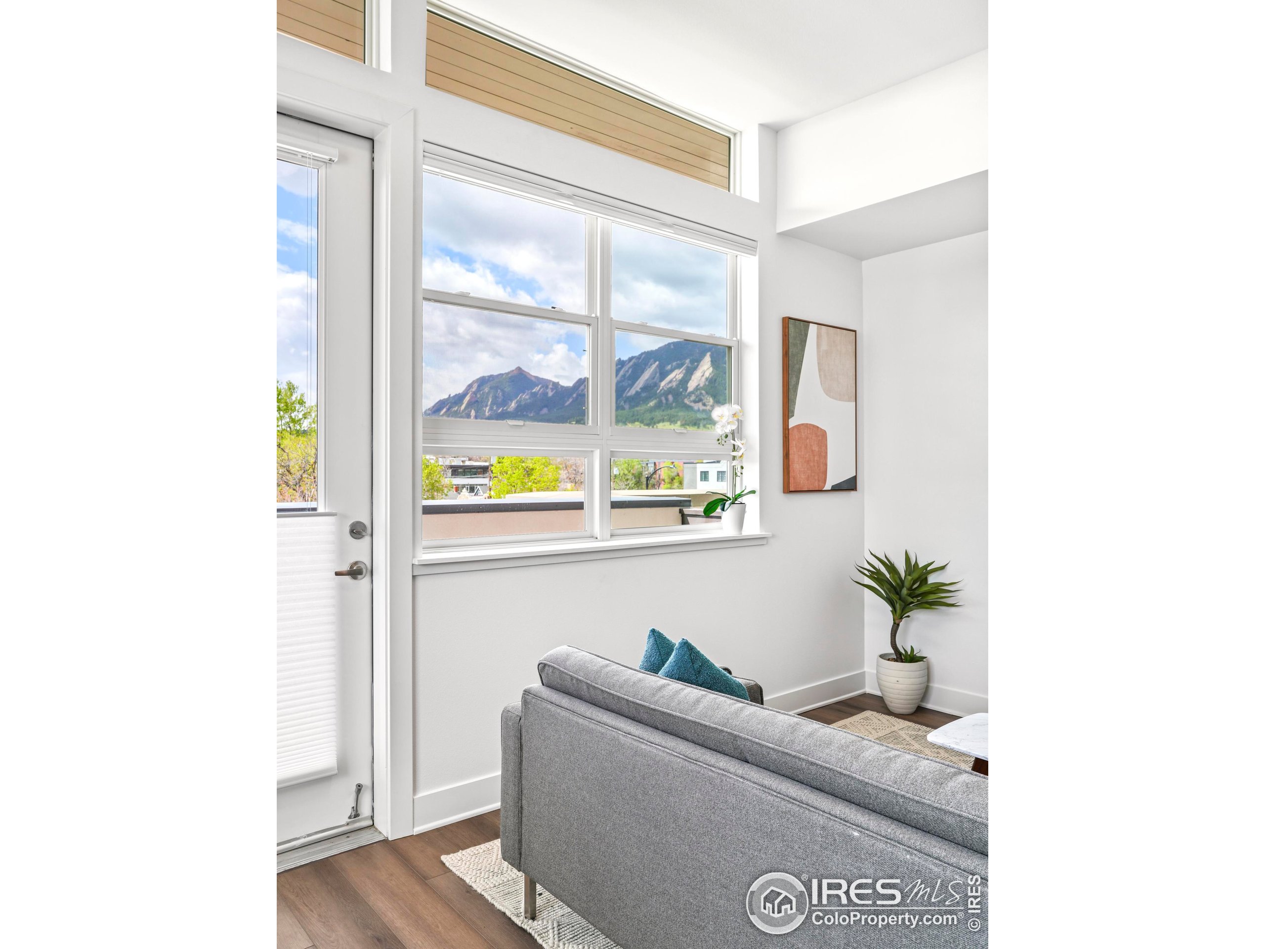 1707 Walnut St 306