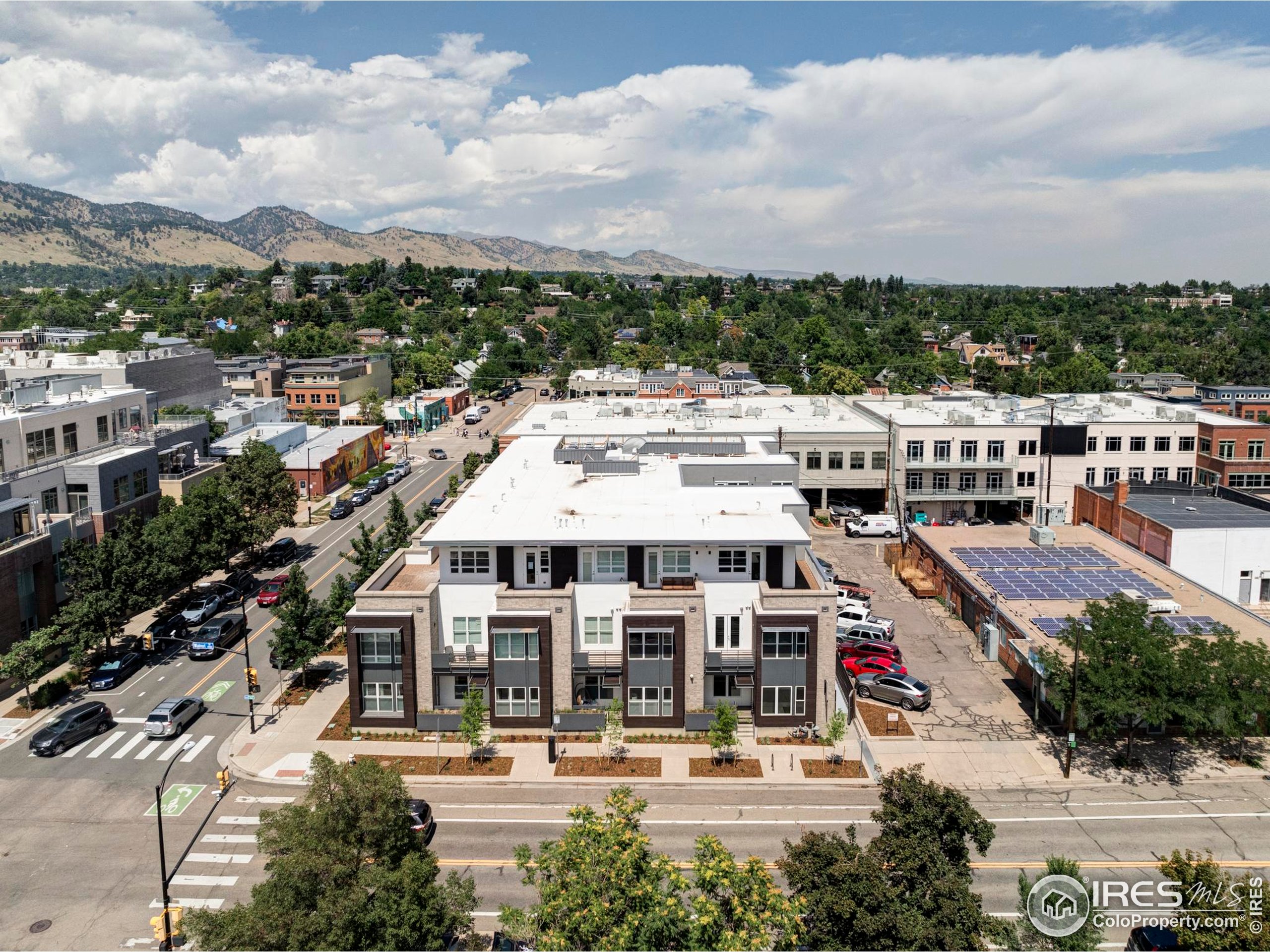 1707 Walnut St 306