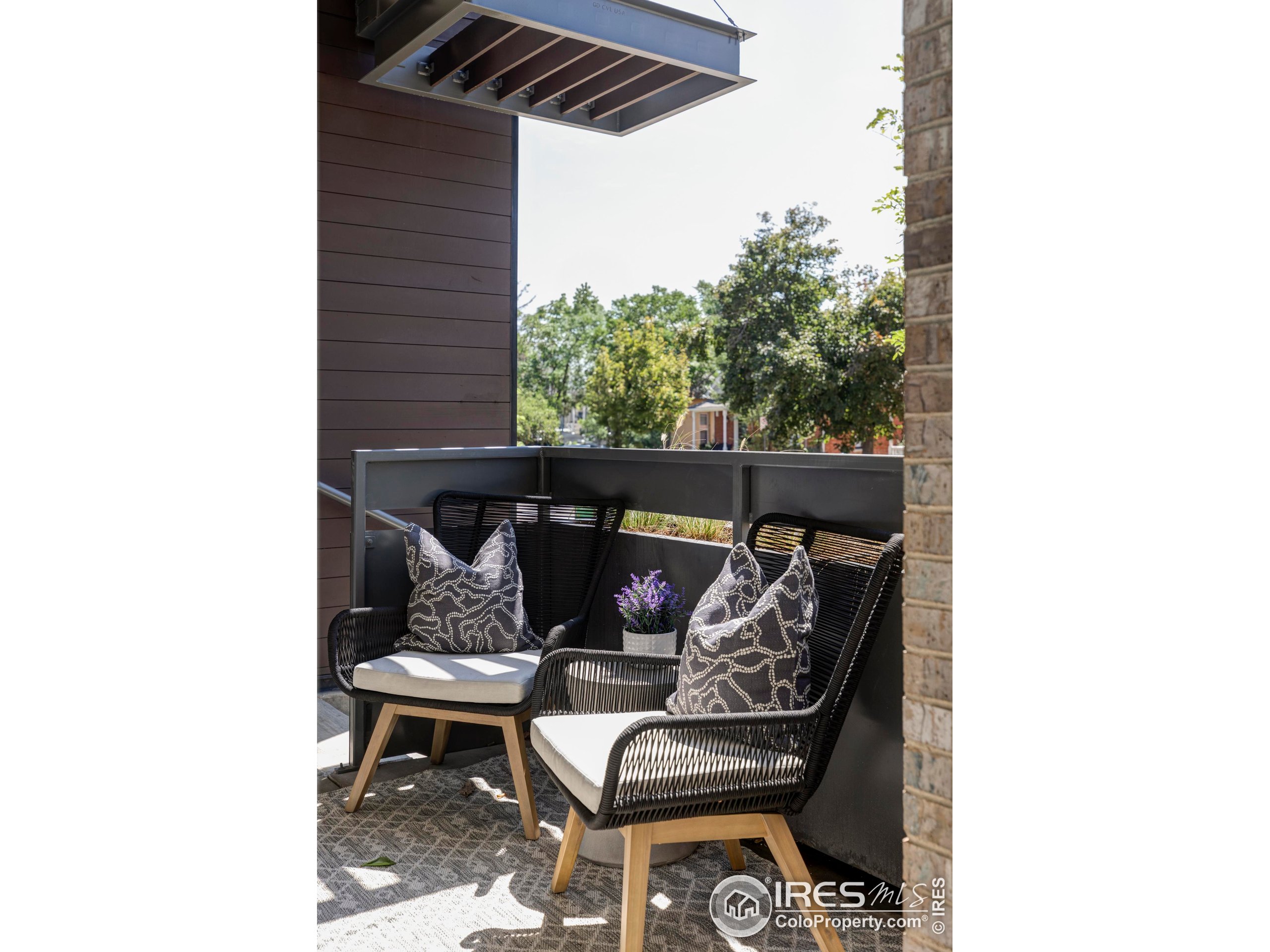 1707 Walnut St 104
