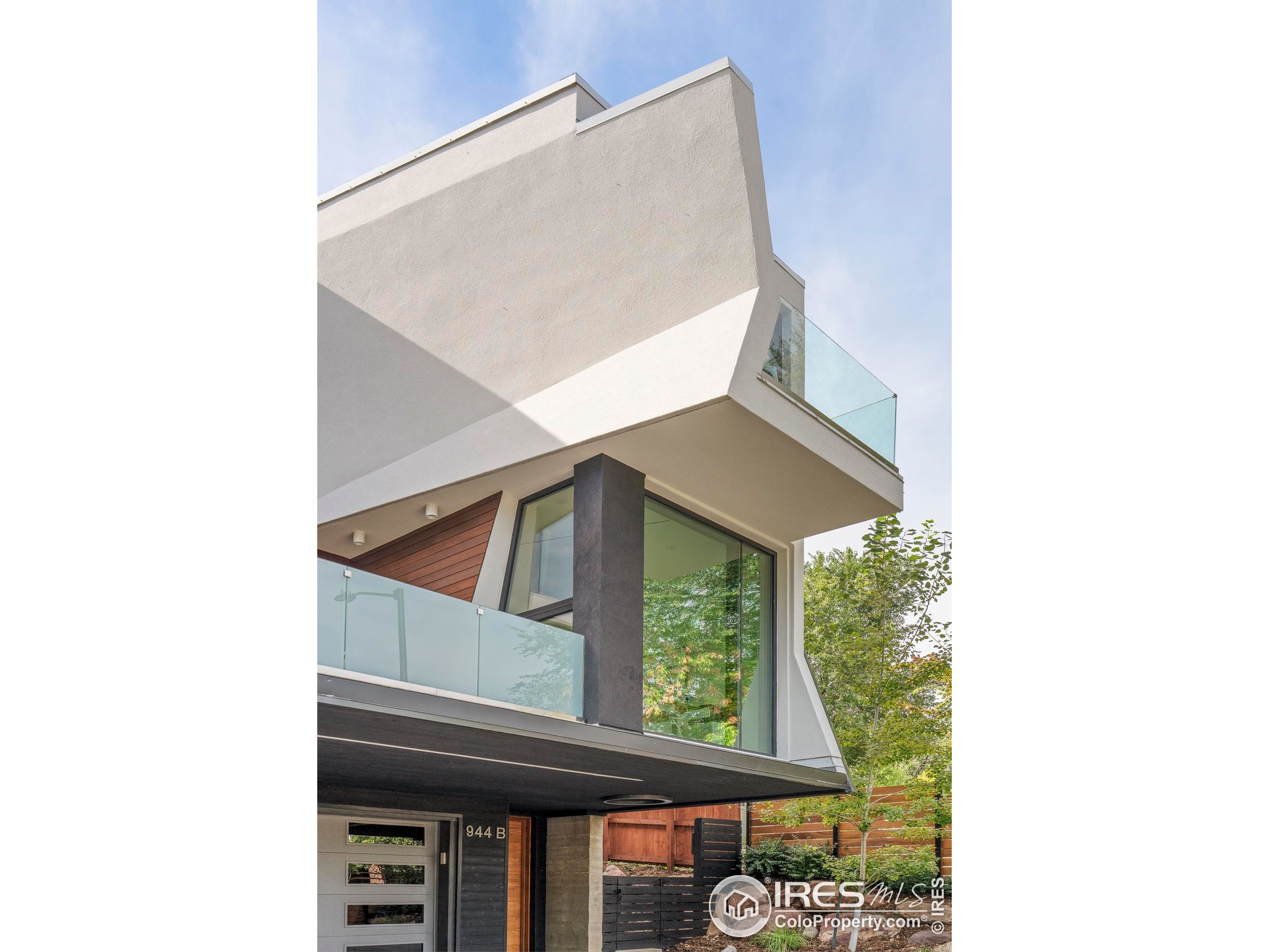 944 Arapahoe Ave B