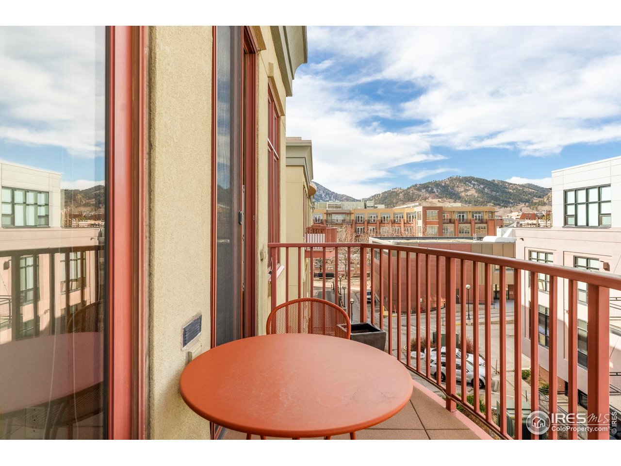 1301 Canyon Blvd 407