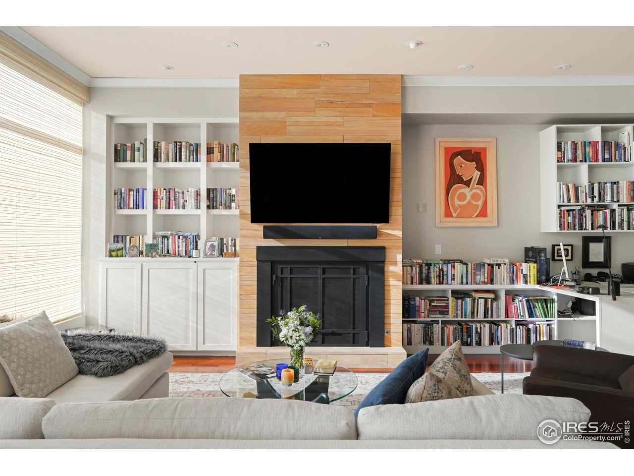 1155 Canyon Blvd 202