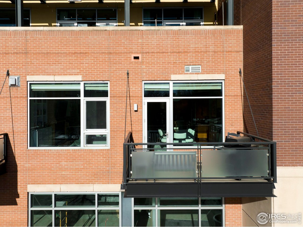 1155 Canyon Blvd 202