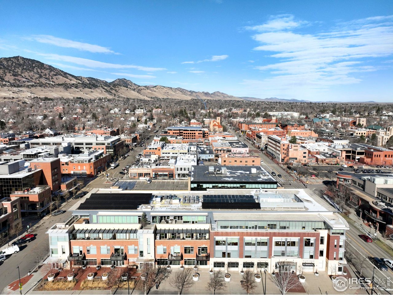 1155 Canyon Blvd 202