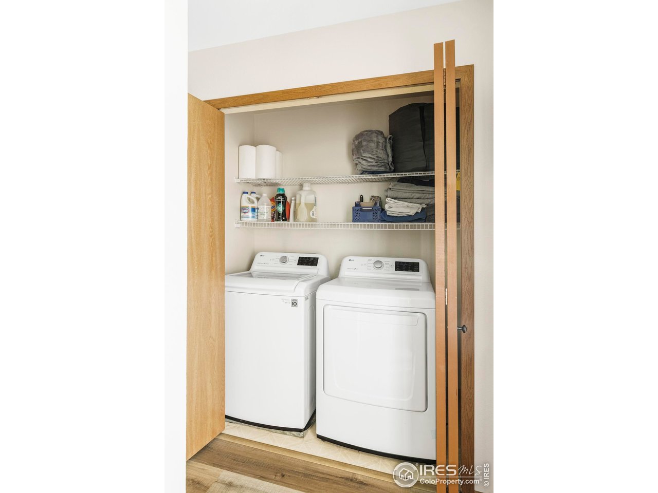 4660 White Rock Cir 5