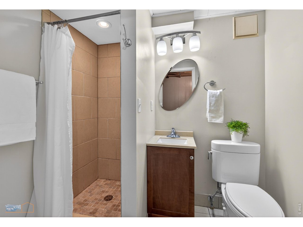 1462 Greenbriar Blvd