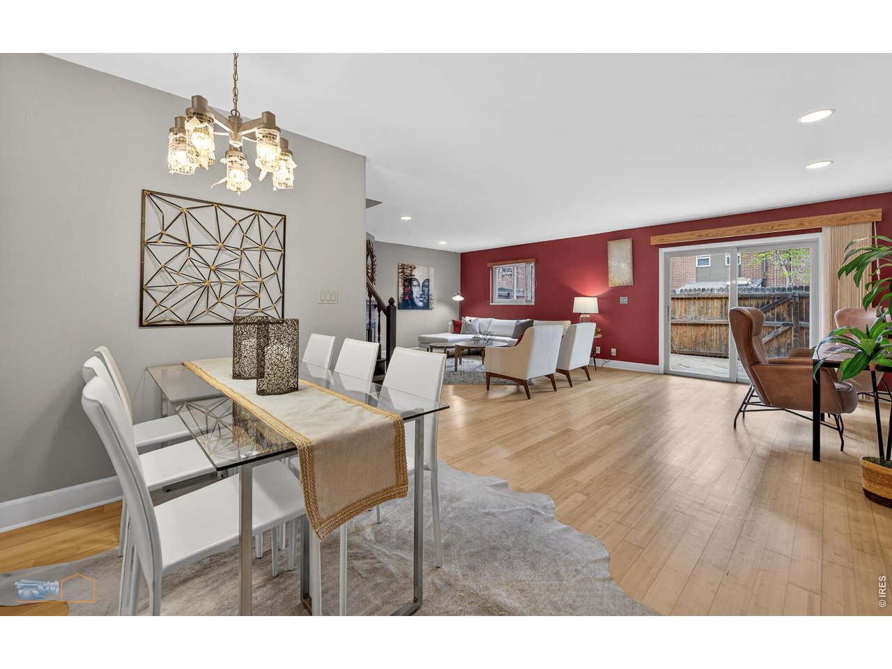 1462 Greenbriar Blvd