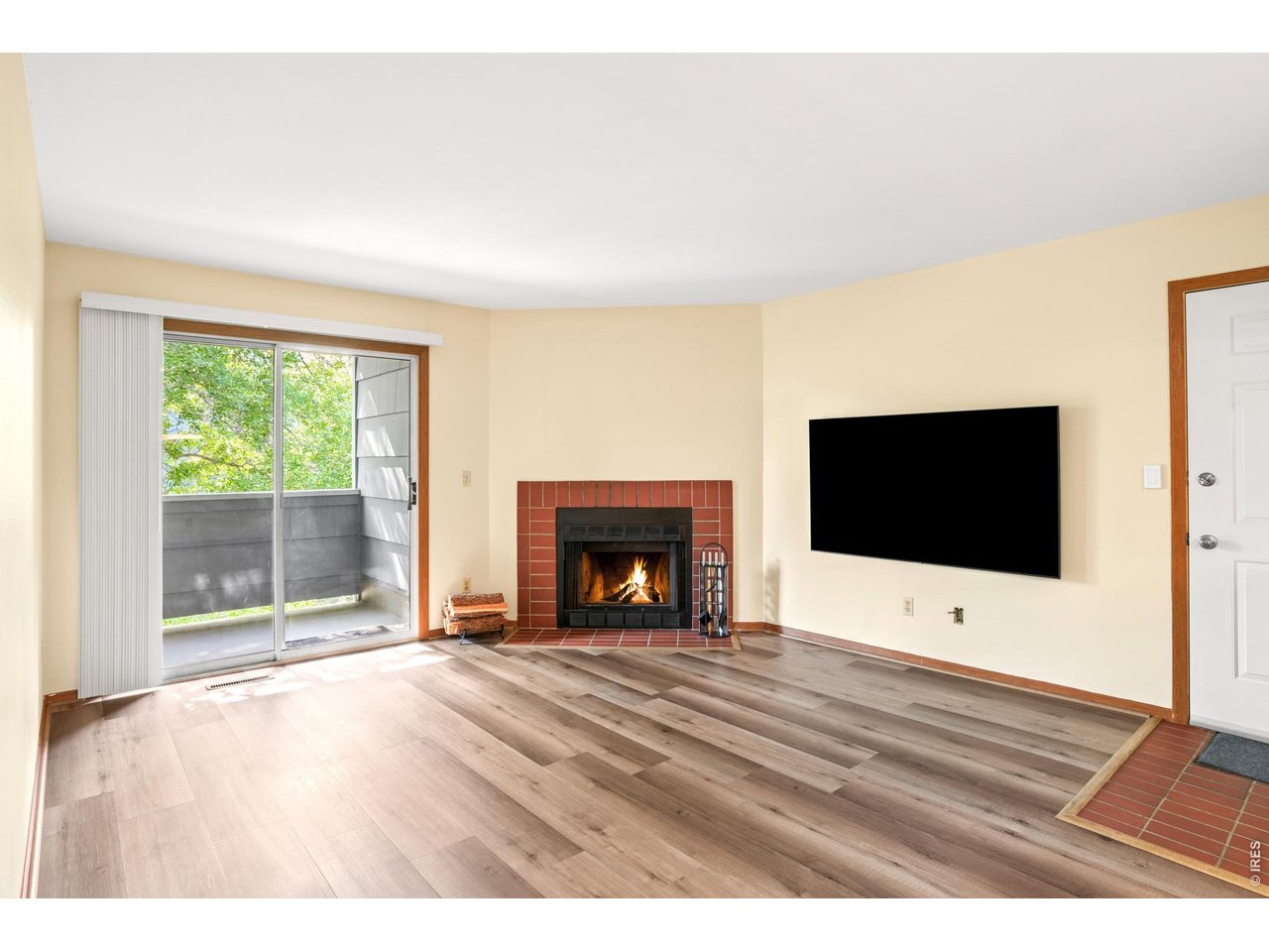 4660 White Rock Cir 5