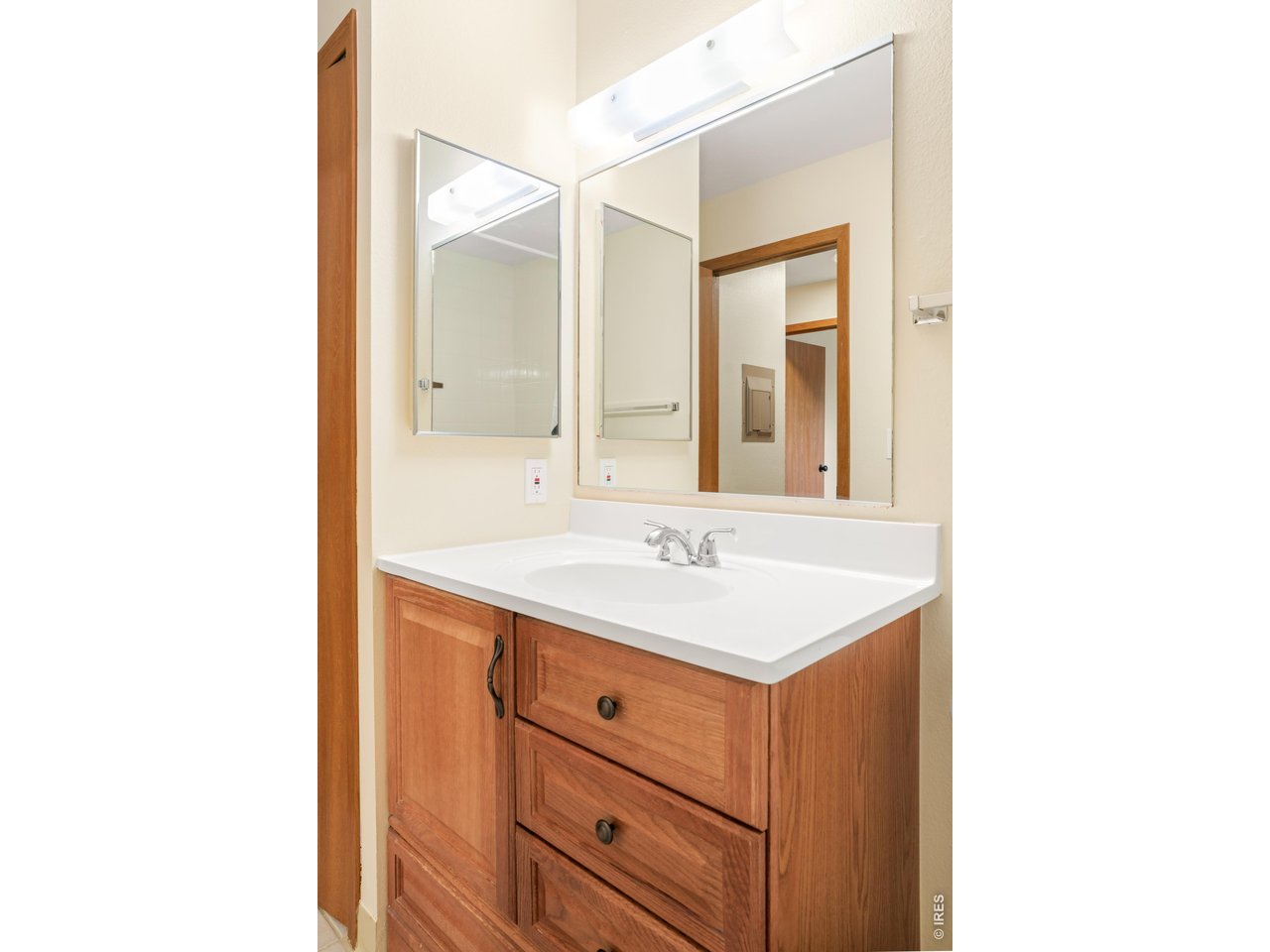 4660 White Rock Cir 5