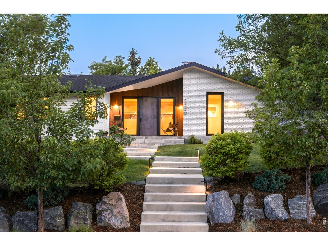 2550 Balsam Dr