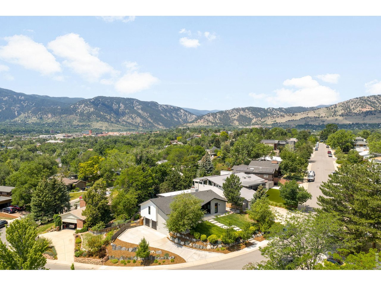 2550 Balsam Dr
