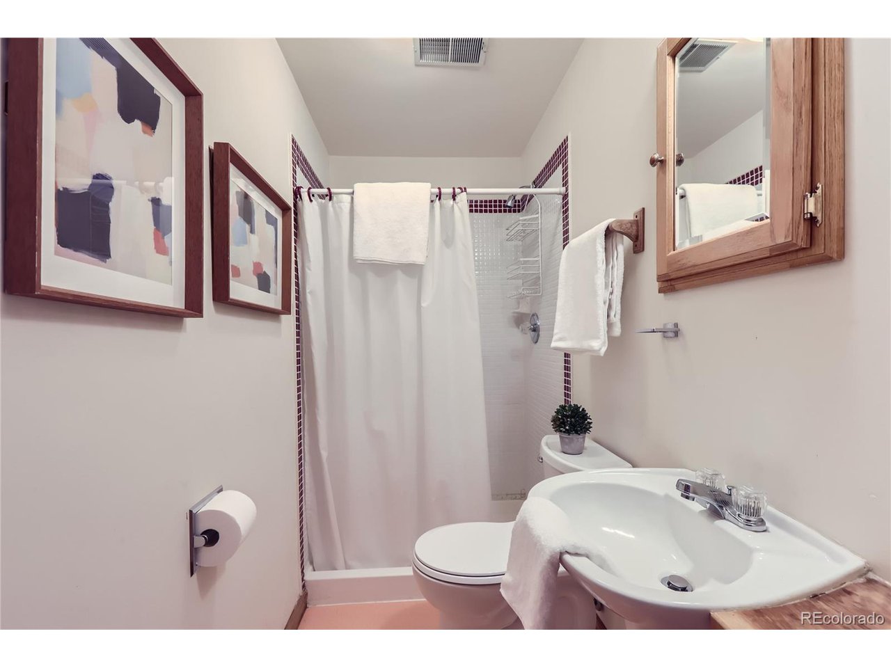 7615 Estate Cir