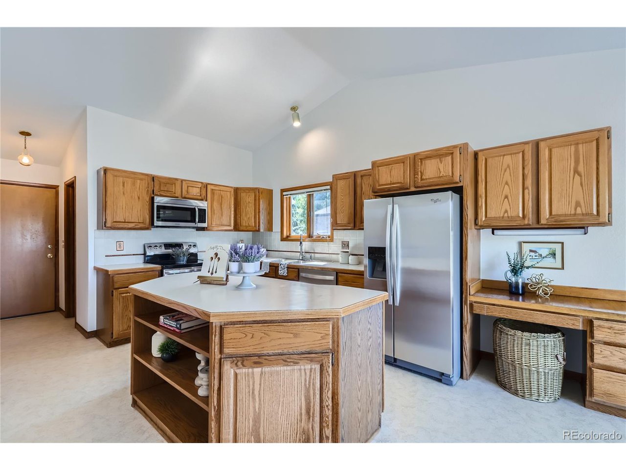 7615 Estate Cir