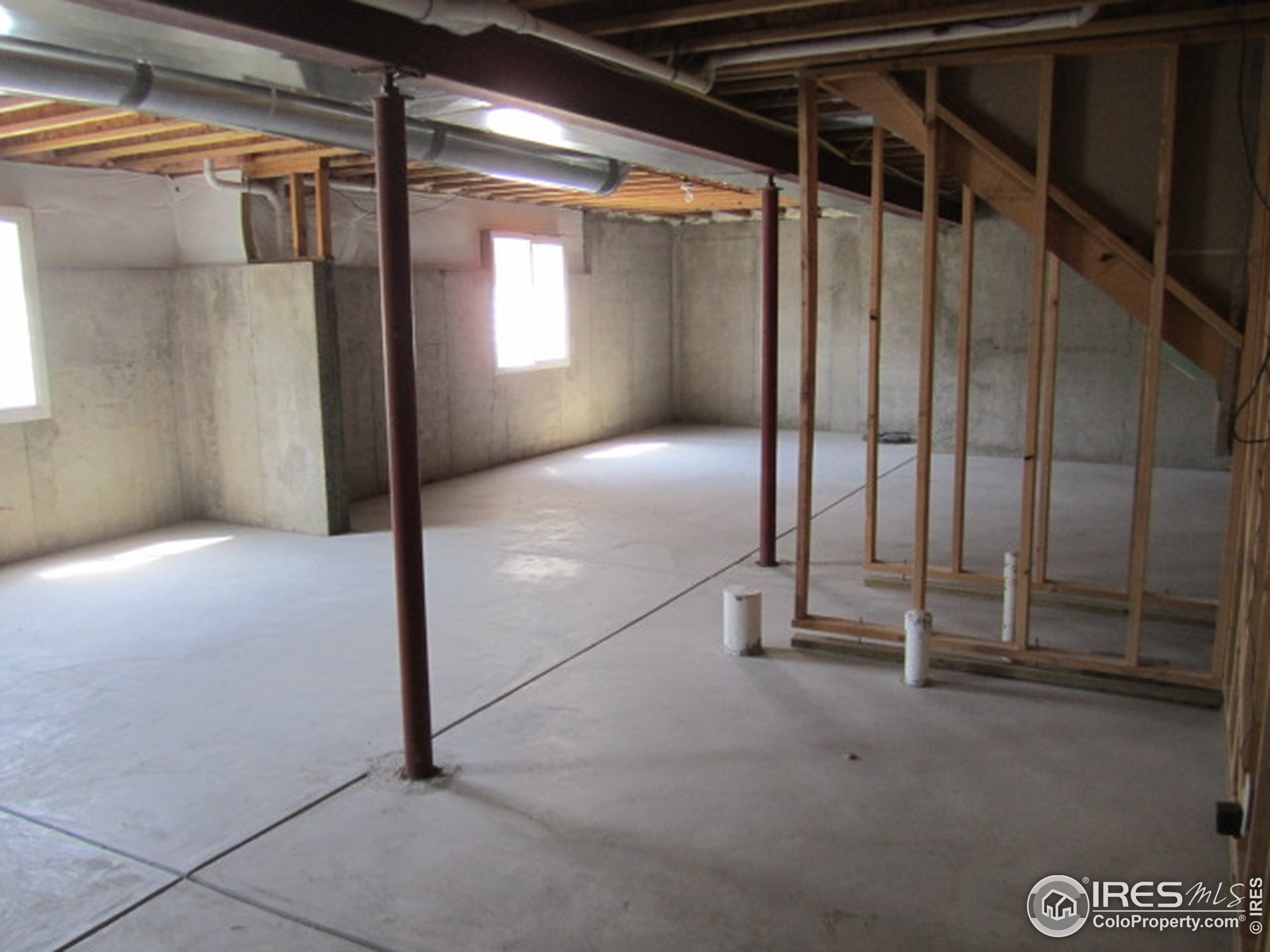 1077 Canyon Blvd Unit: 204