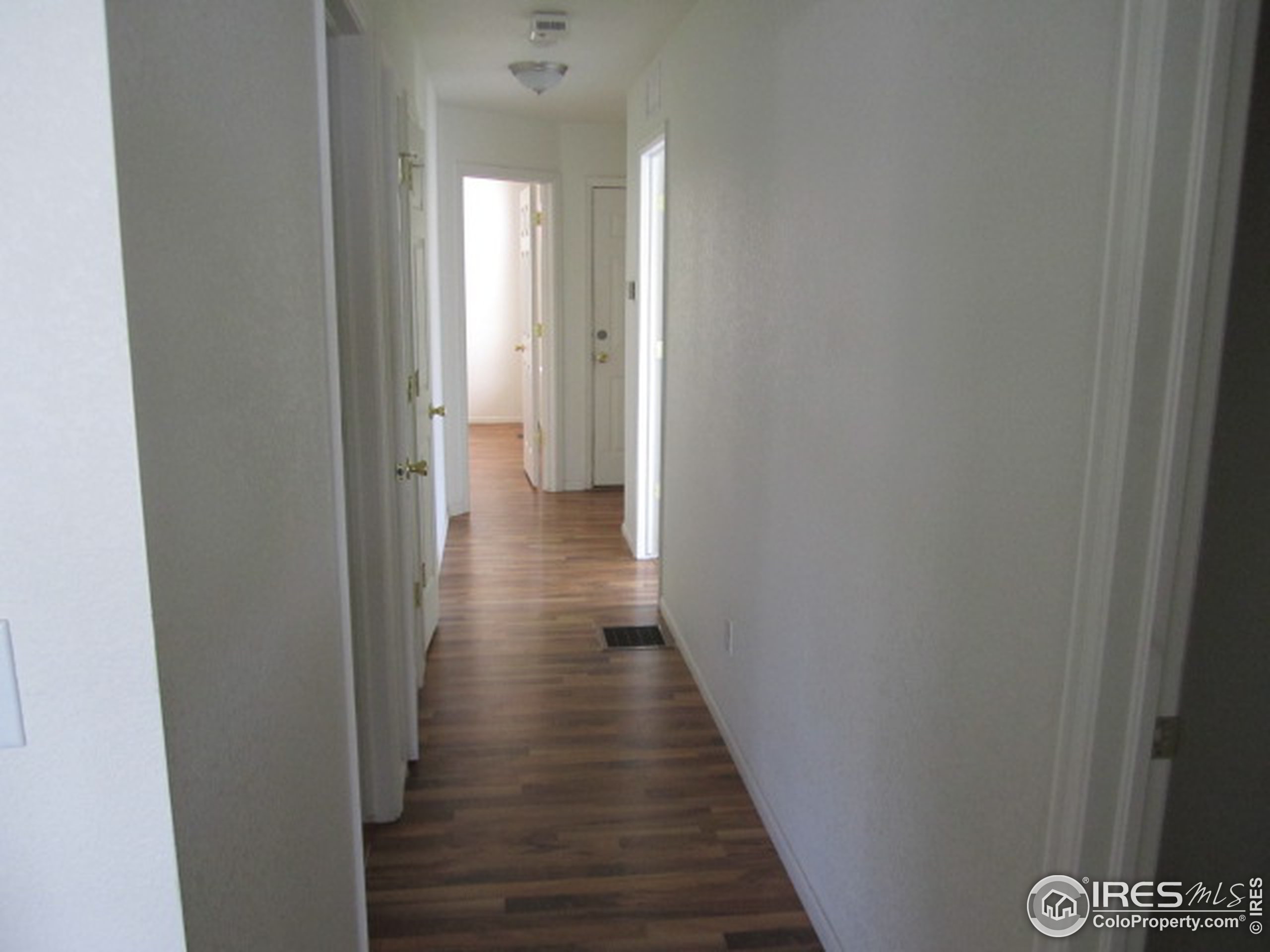 1077 Canyon Blvd Unit: 204