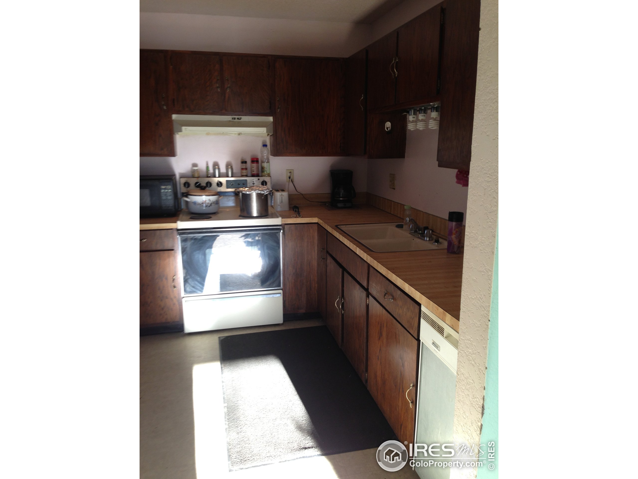 6997 Indian Peaks Trl