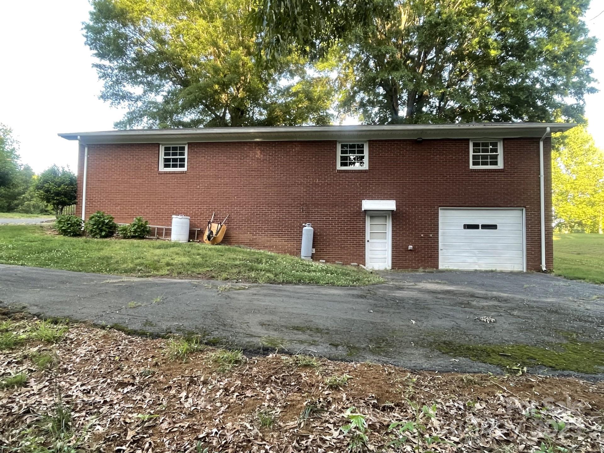 224 Locust Avenue