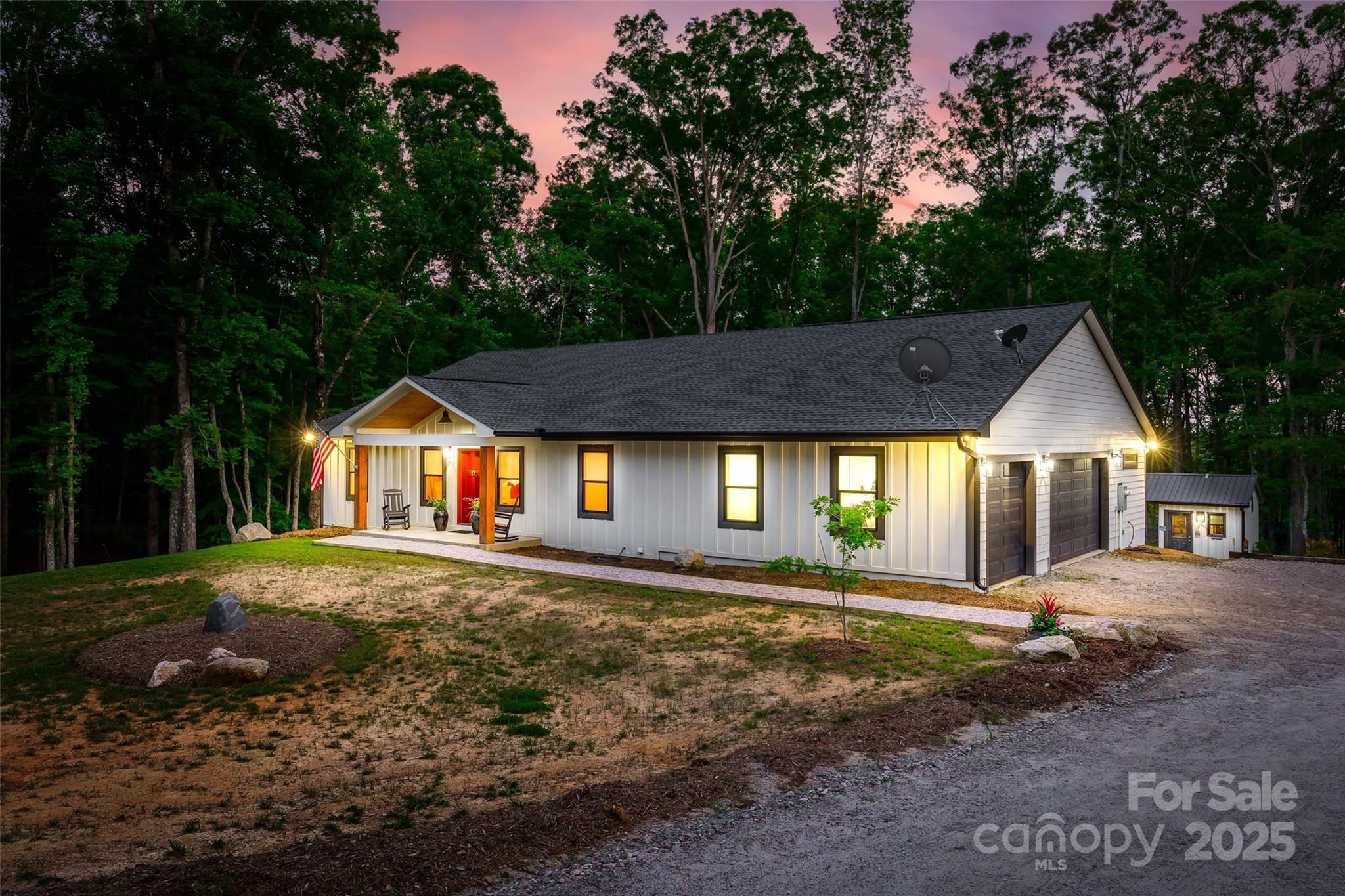 822 Rock Cut Road
