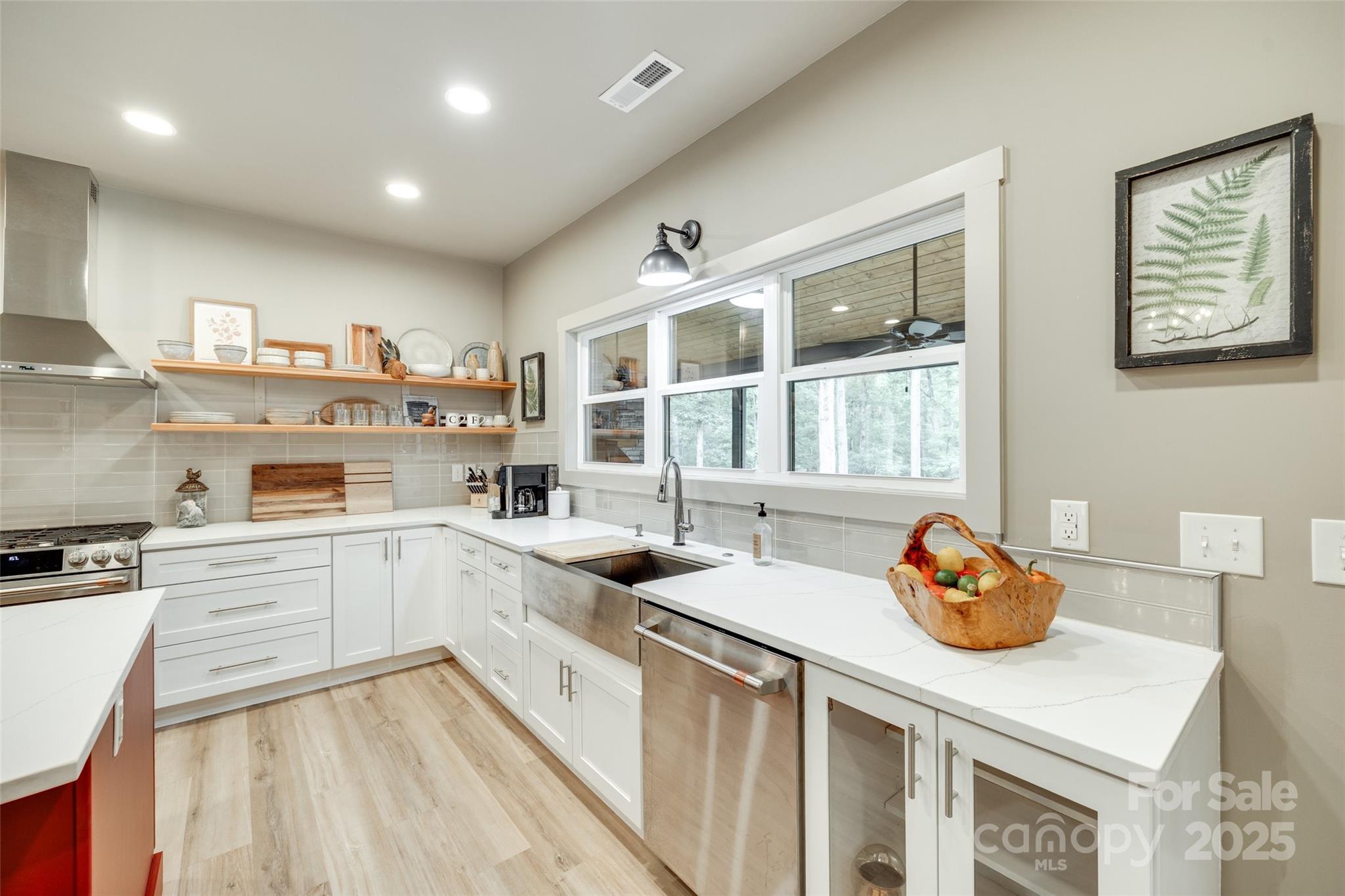 822 Rock Cut Road