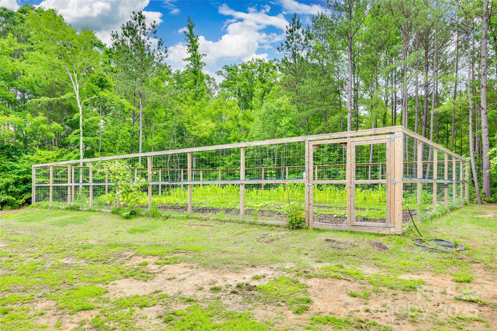 822 Rock Cut Road