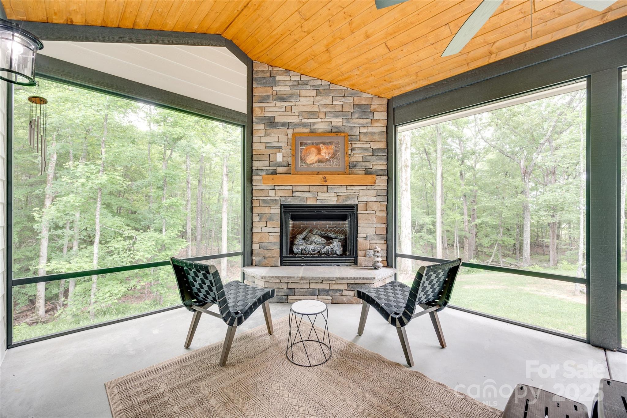822 Rock Cut Road