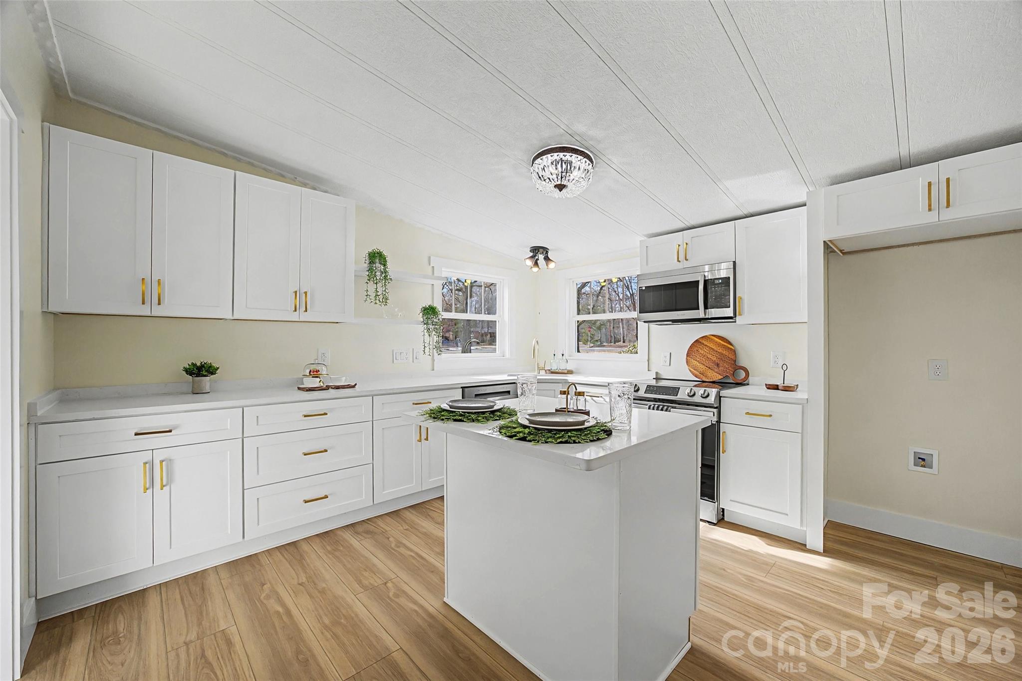 13215 Peppercorn Lane