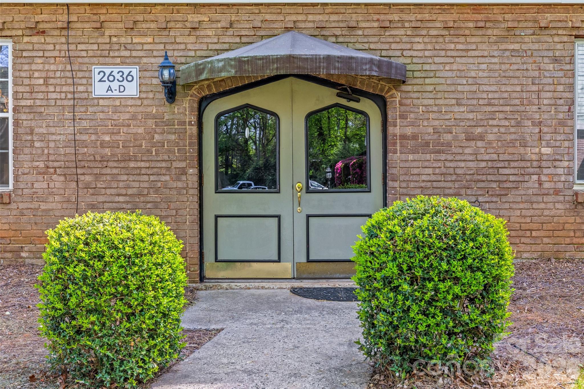 2636 Park Road Unit: B