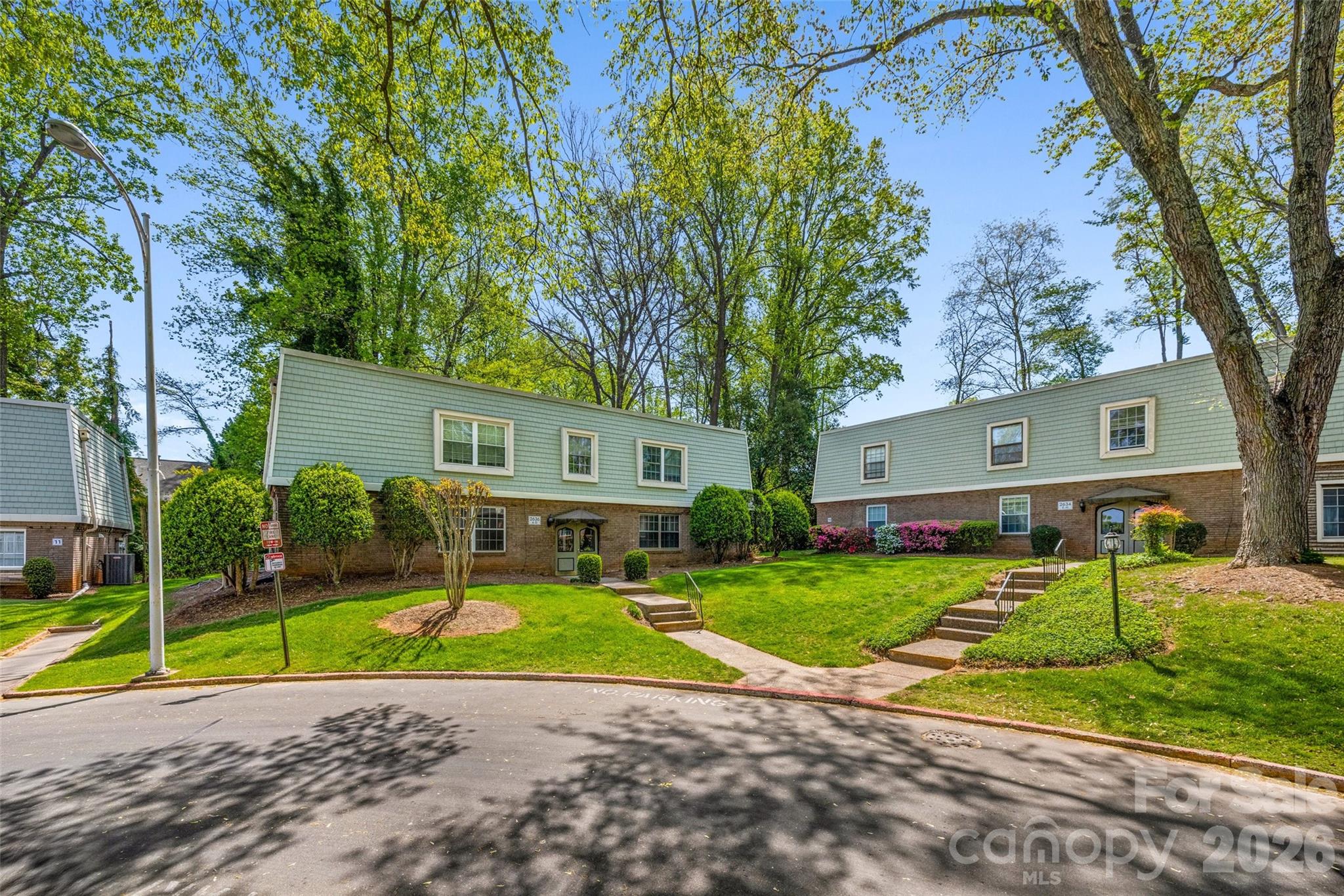 2636 Park Road Unit: B