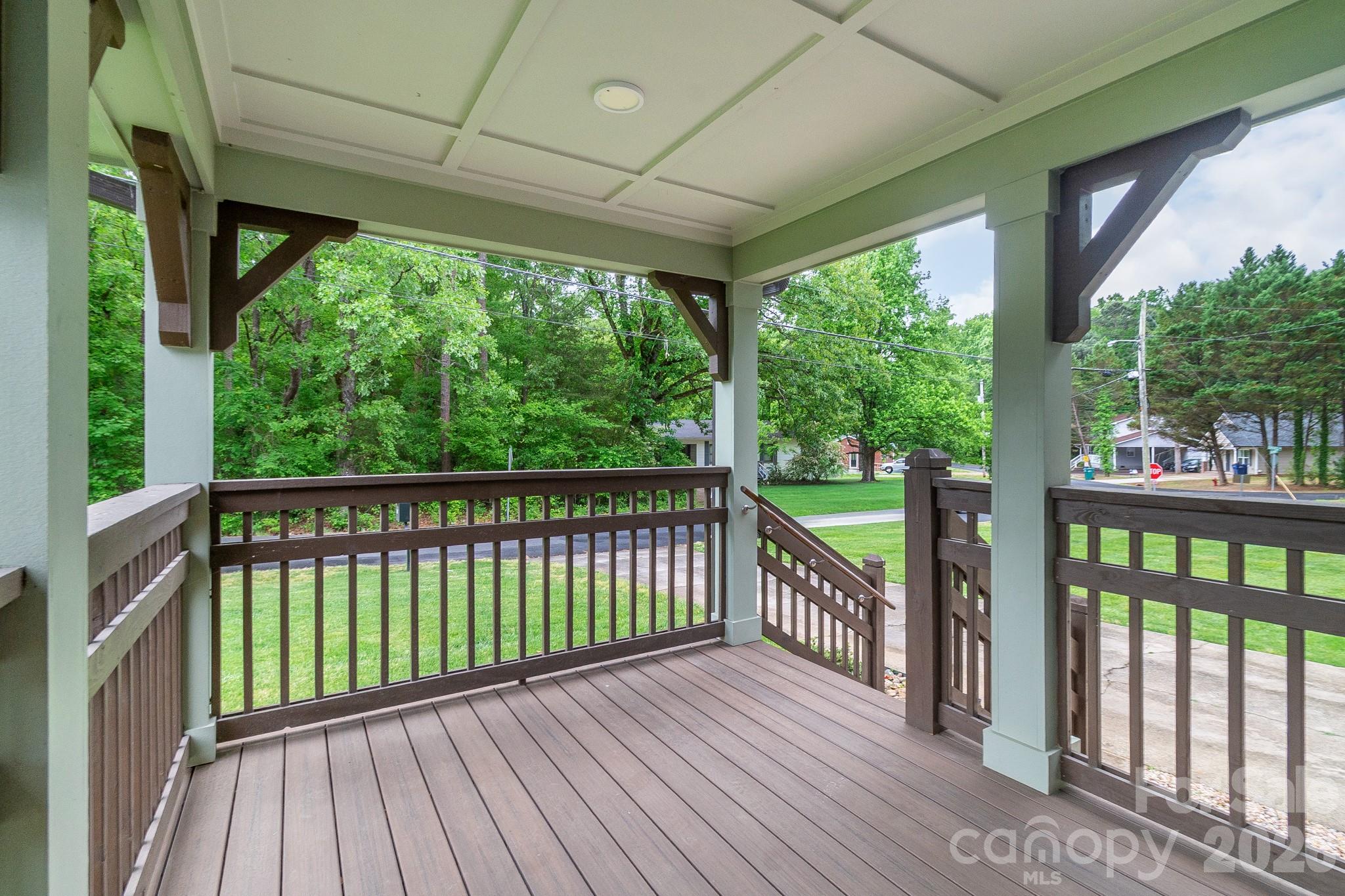 310 Groves Avenue