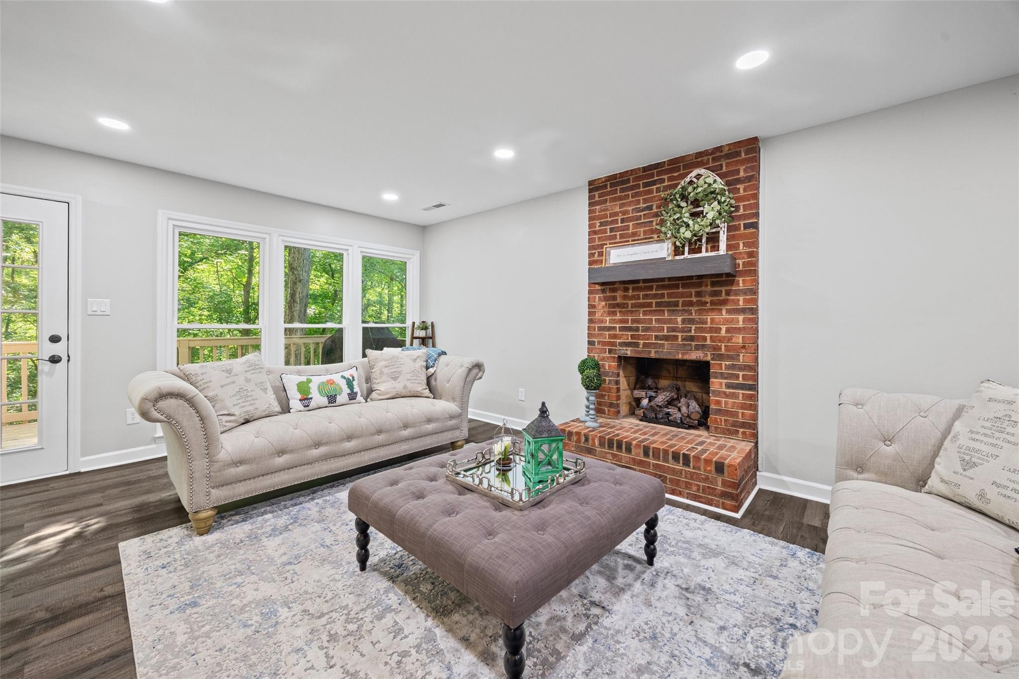 1472 Old Tara Lane