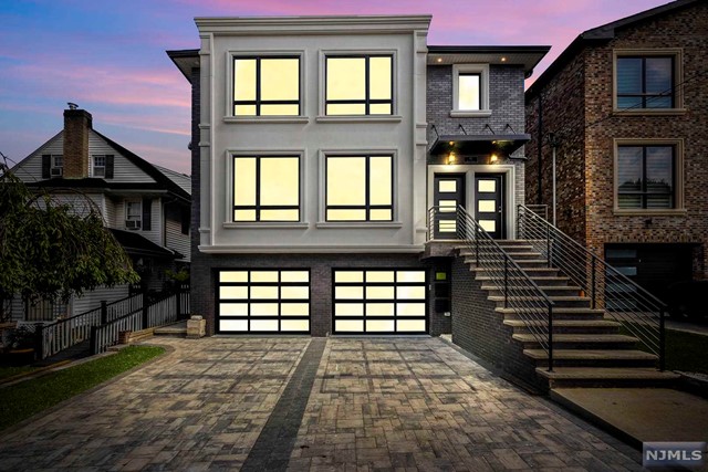 47 Henry Avenue 2nd Floor