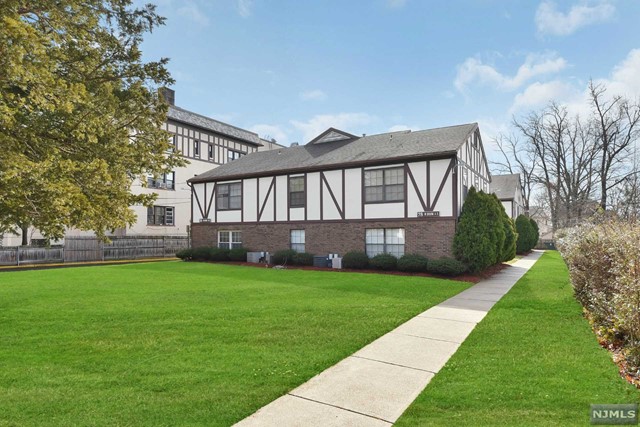 78 W Hudson Avenue #C-1