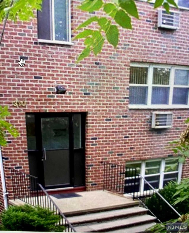 310 E Homestead Avenue