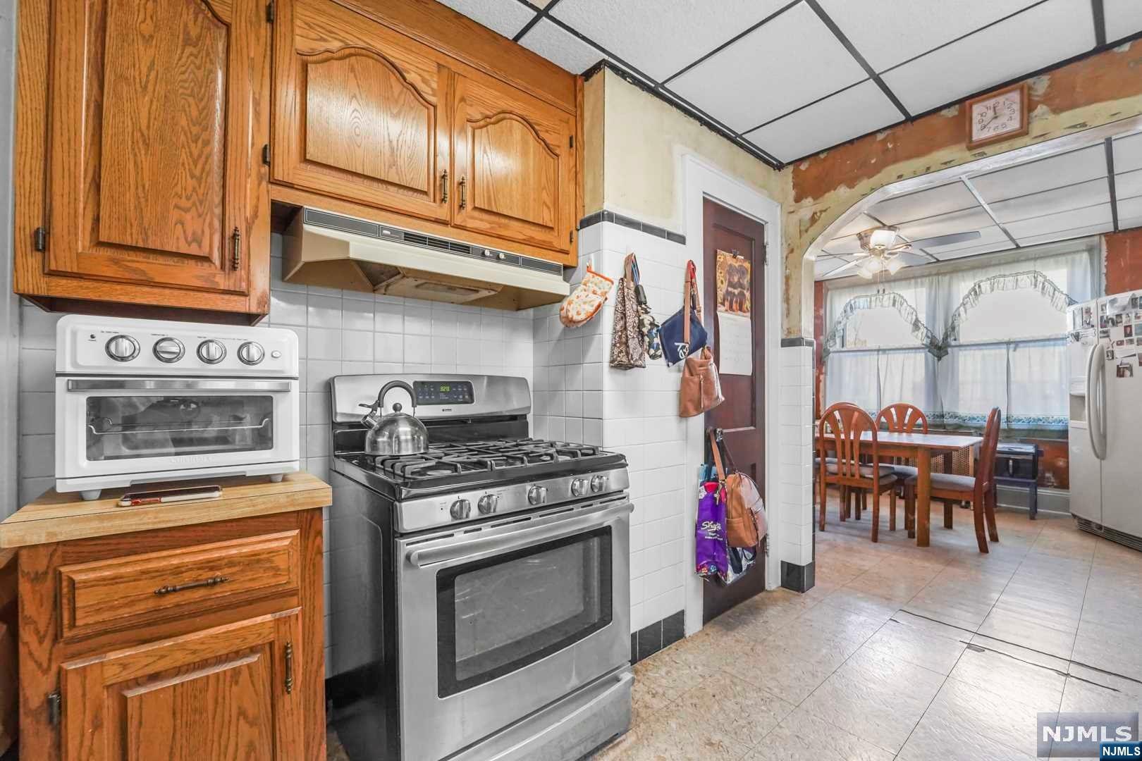 211 E Harriet Avenue