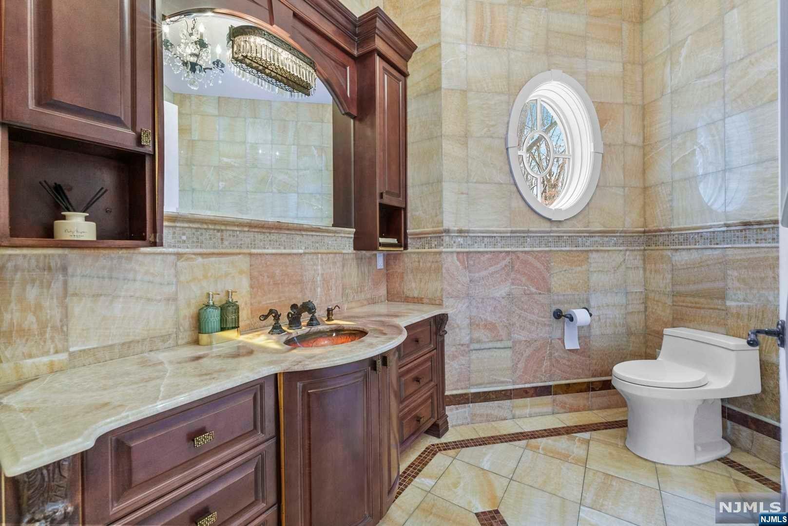 105 Chestnut Ridge Road