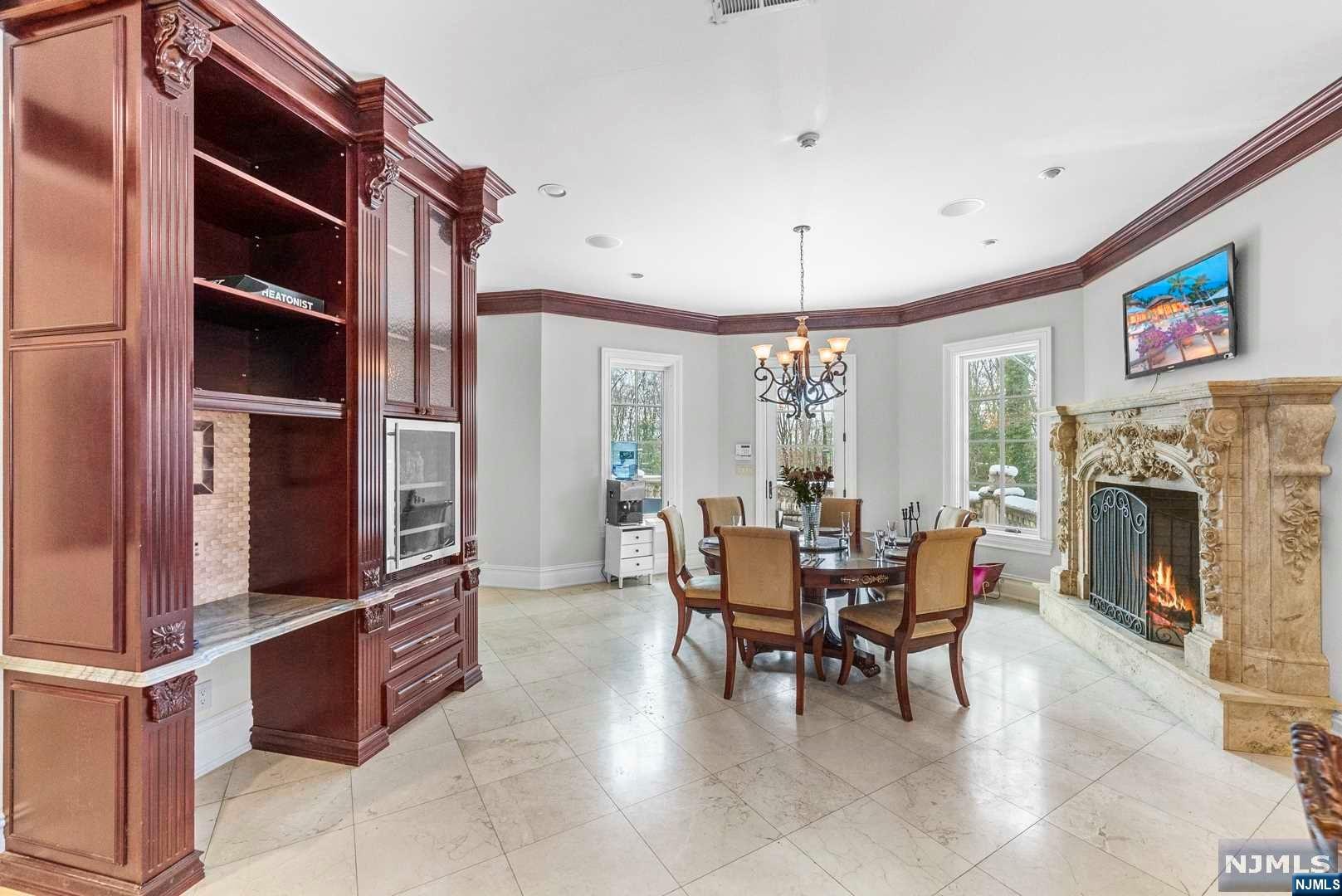 105 Chestnut Ridge Road