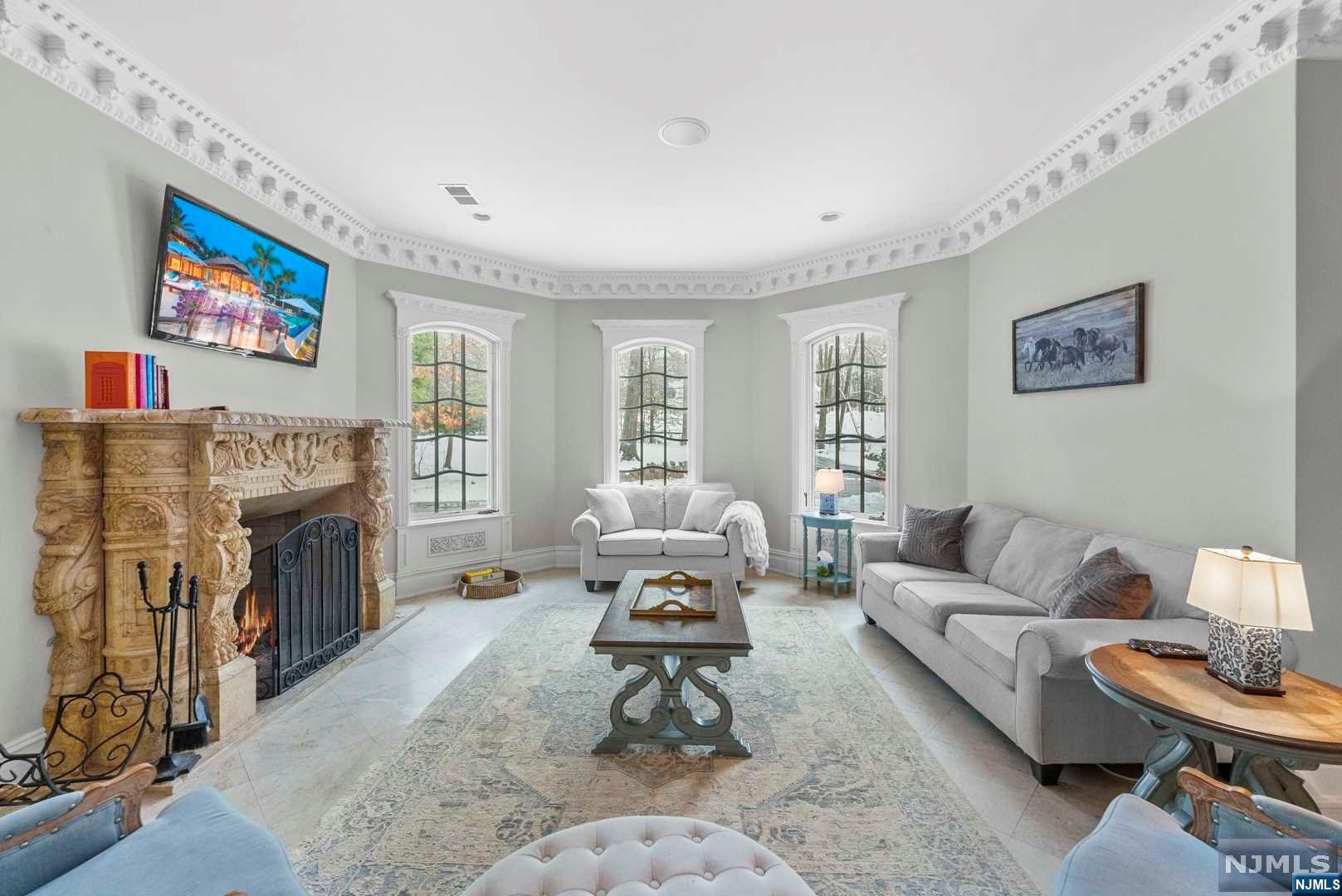 105 Chestnut Ridge Road