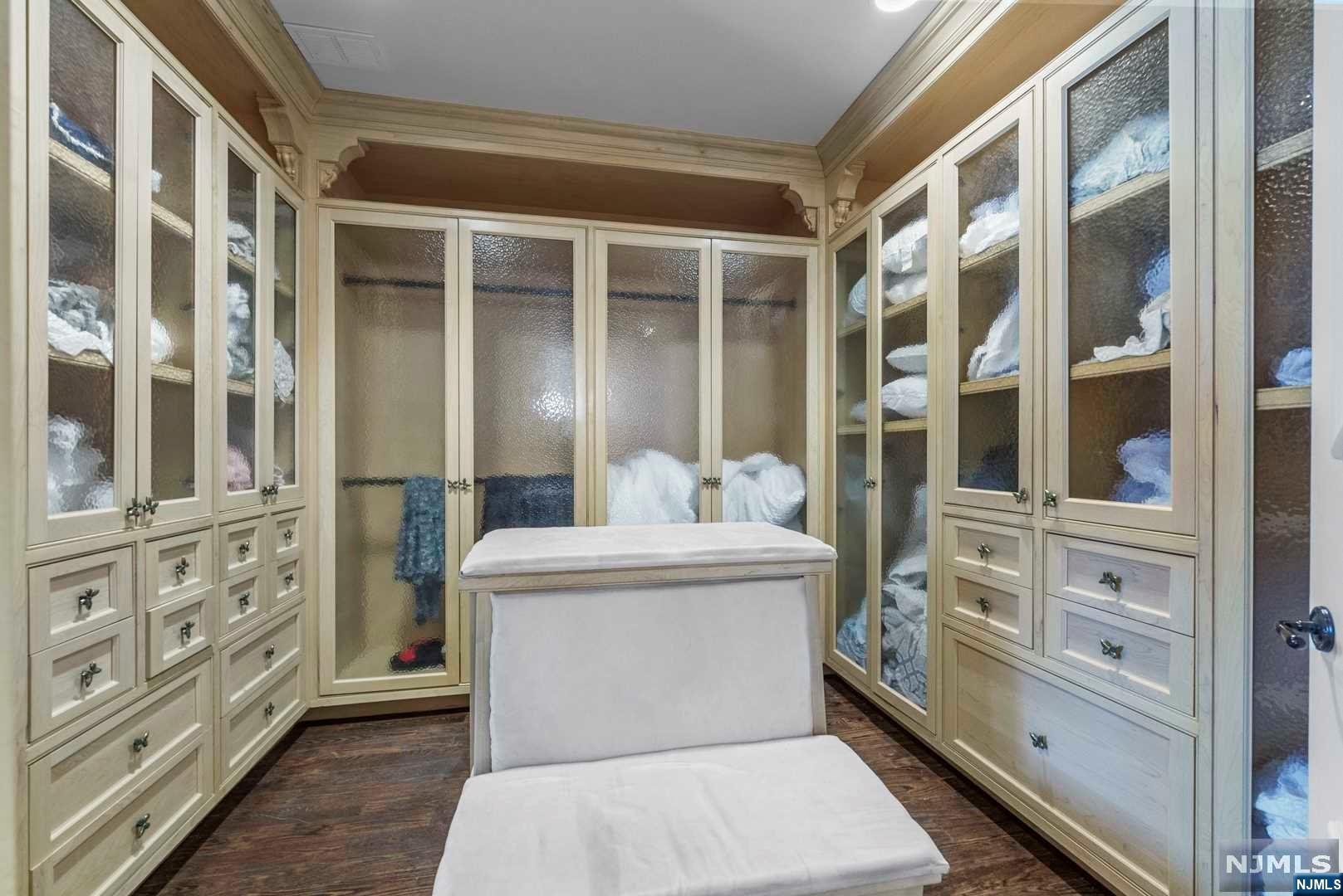 105 Chestnut Ridge Road