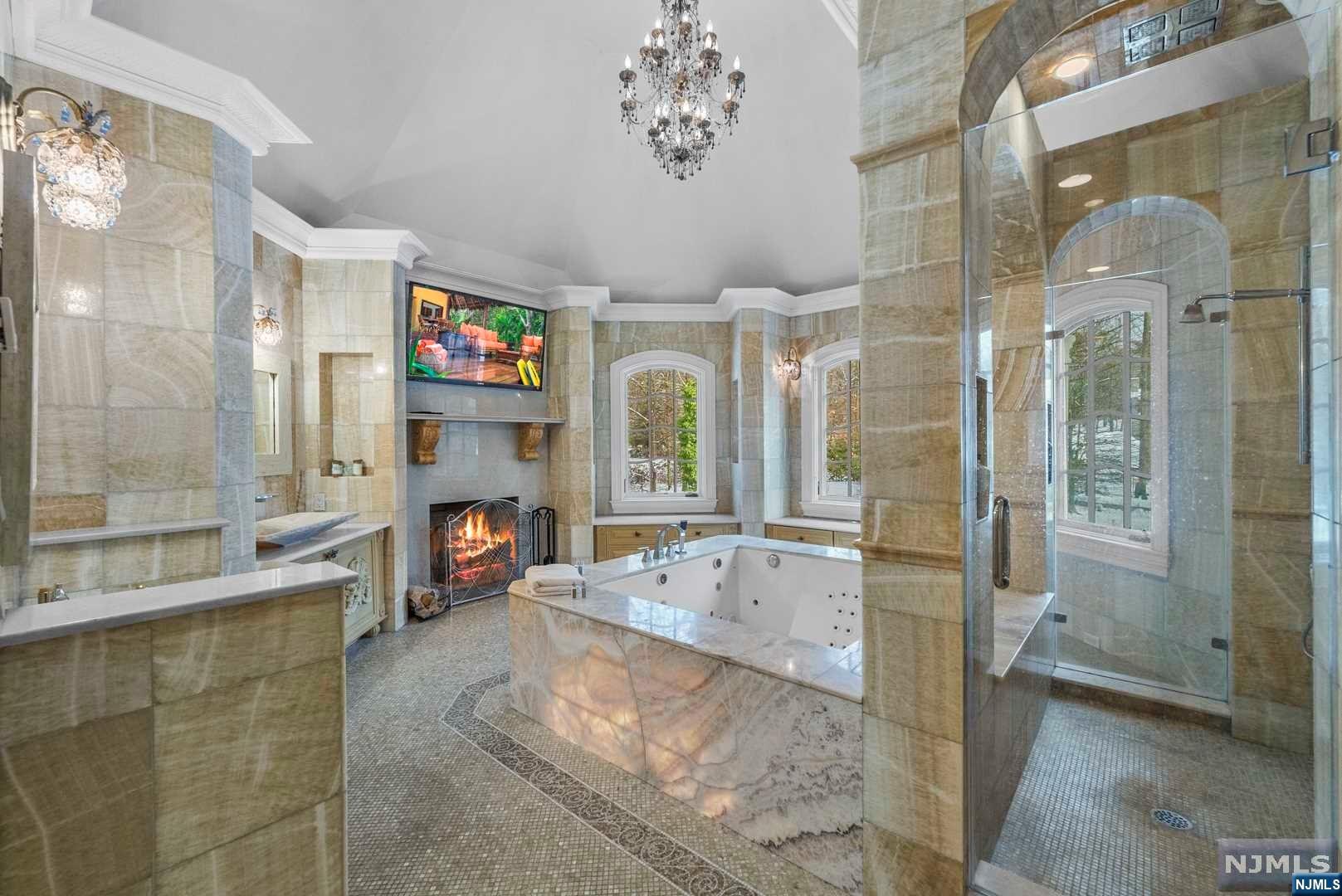 105 Chestnut Ridge Road