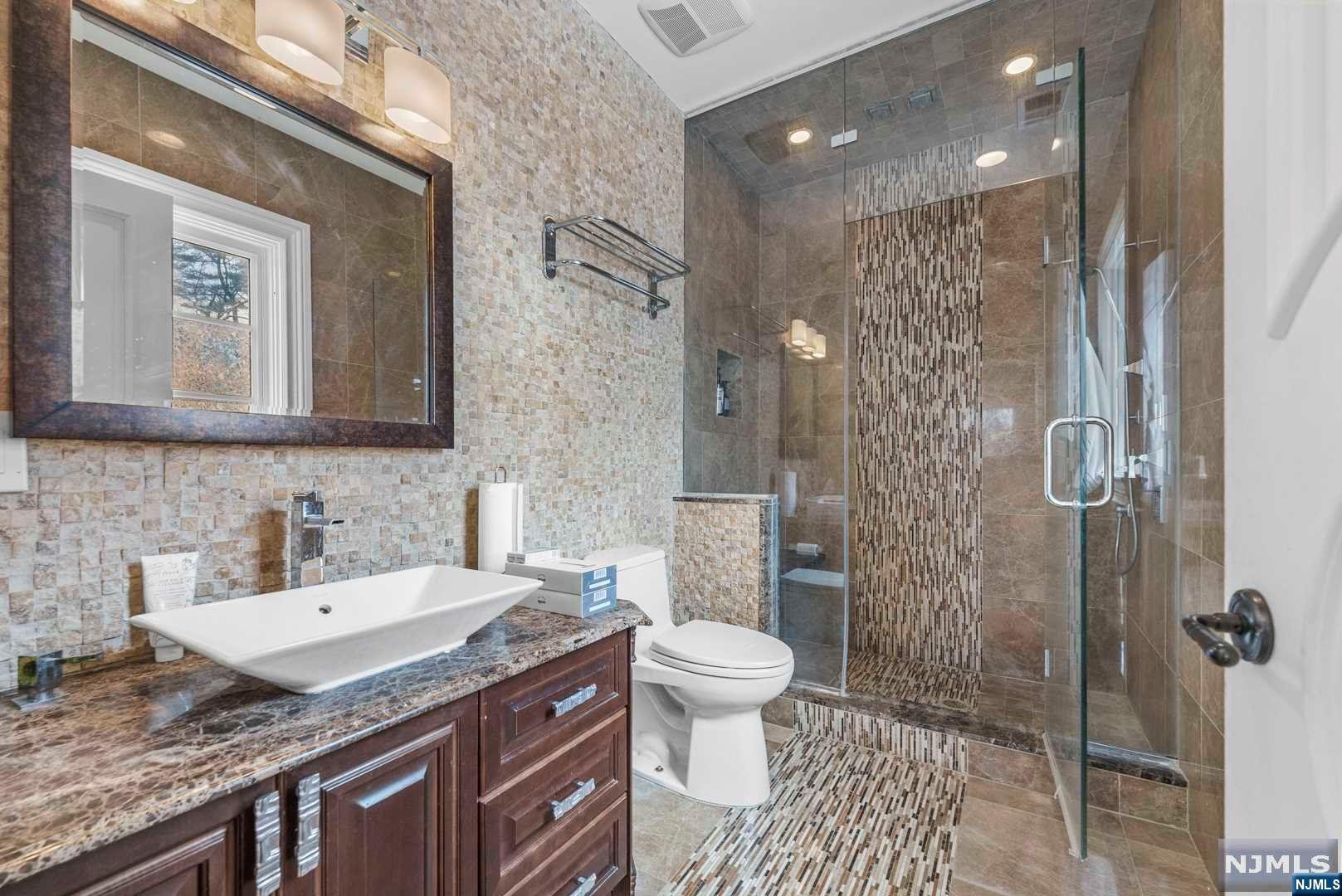 105 Chestnut Ridge Road