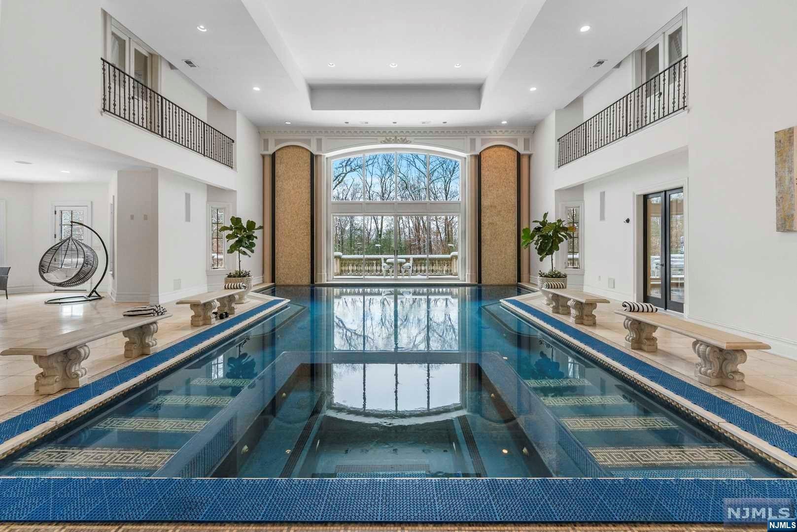 105 Chestnut Ridge Road