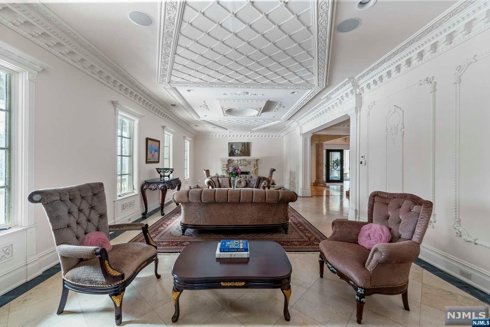 105 Chestnut Ridge Road