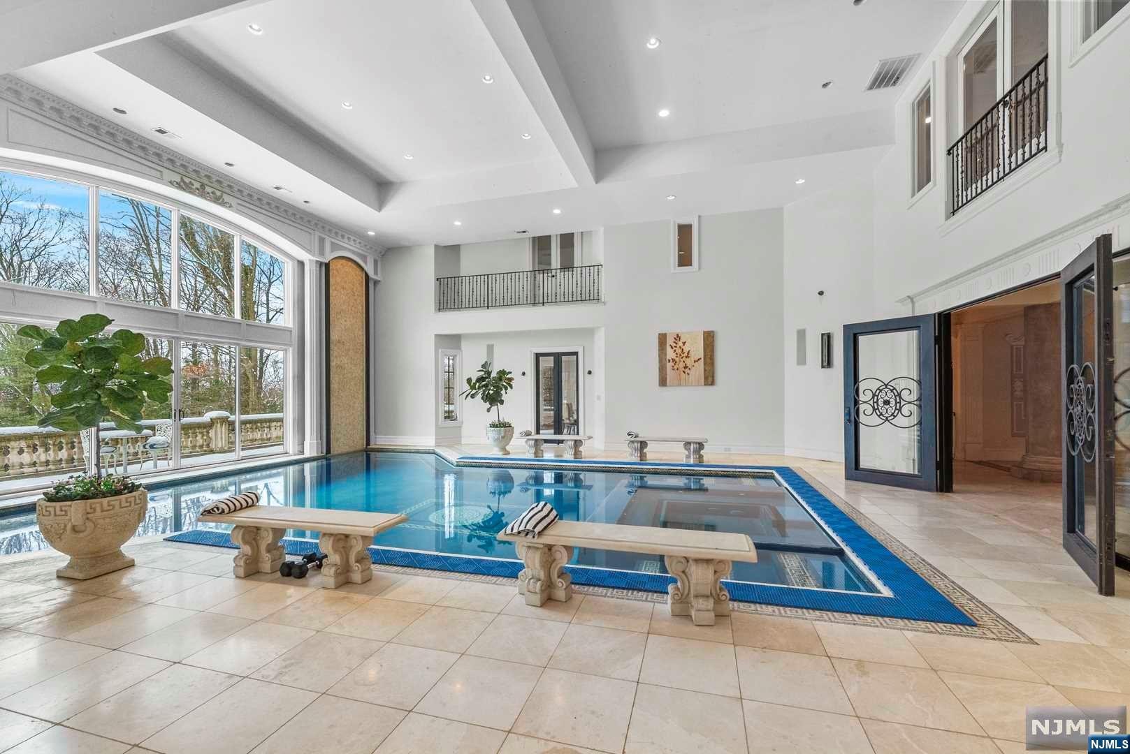 105 Chestnut Ridge Road