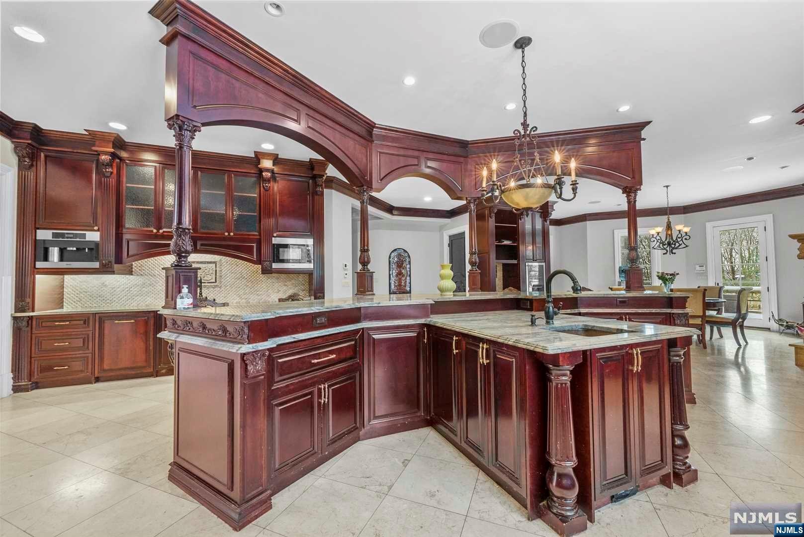 105 Chestnut Ridge Road