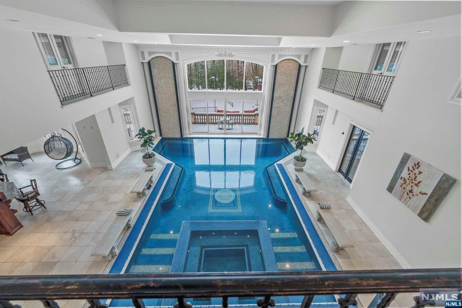 105 Chestnut Ridge Road