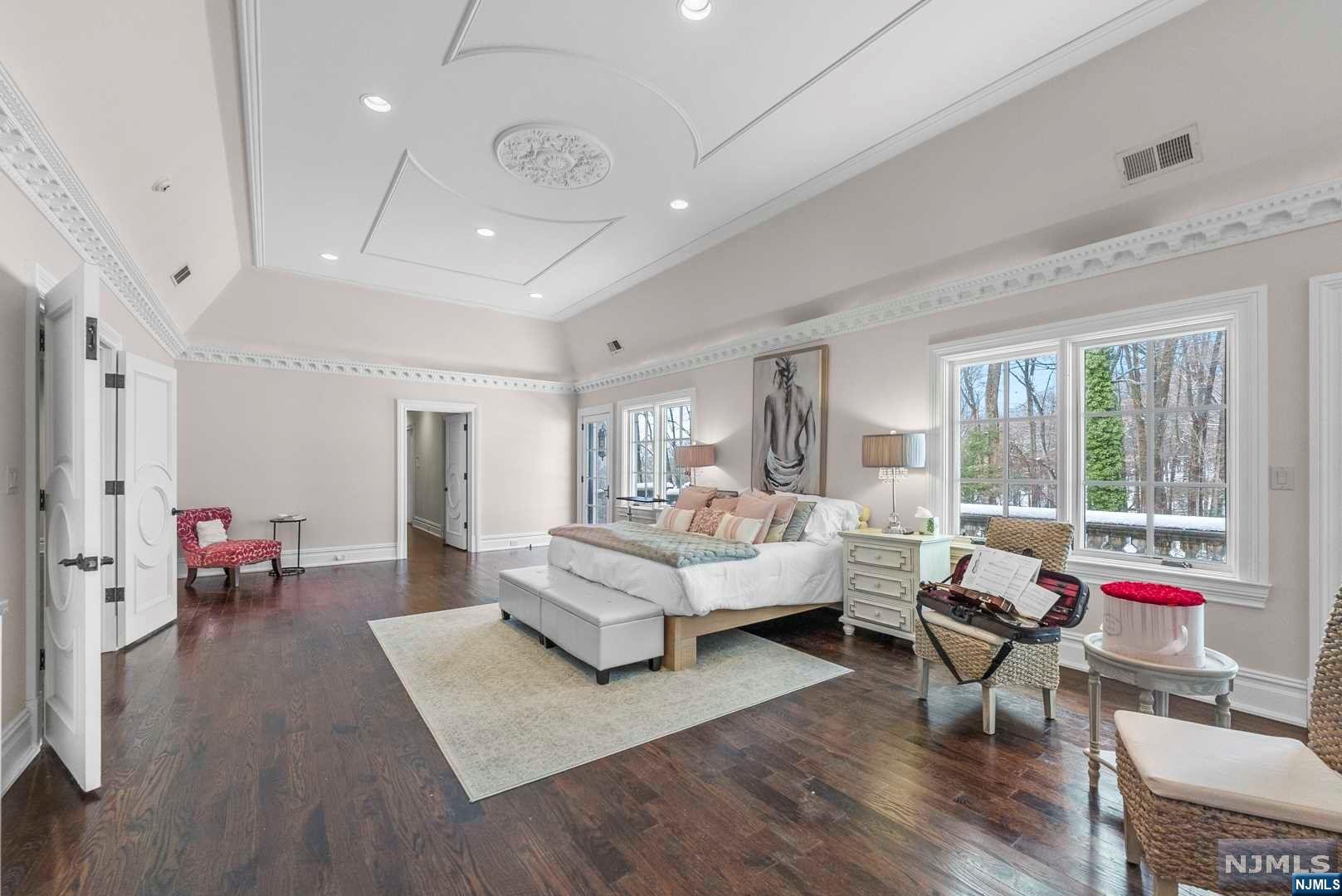 105 Chestnut Ridge Road