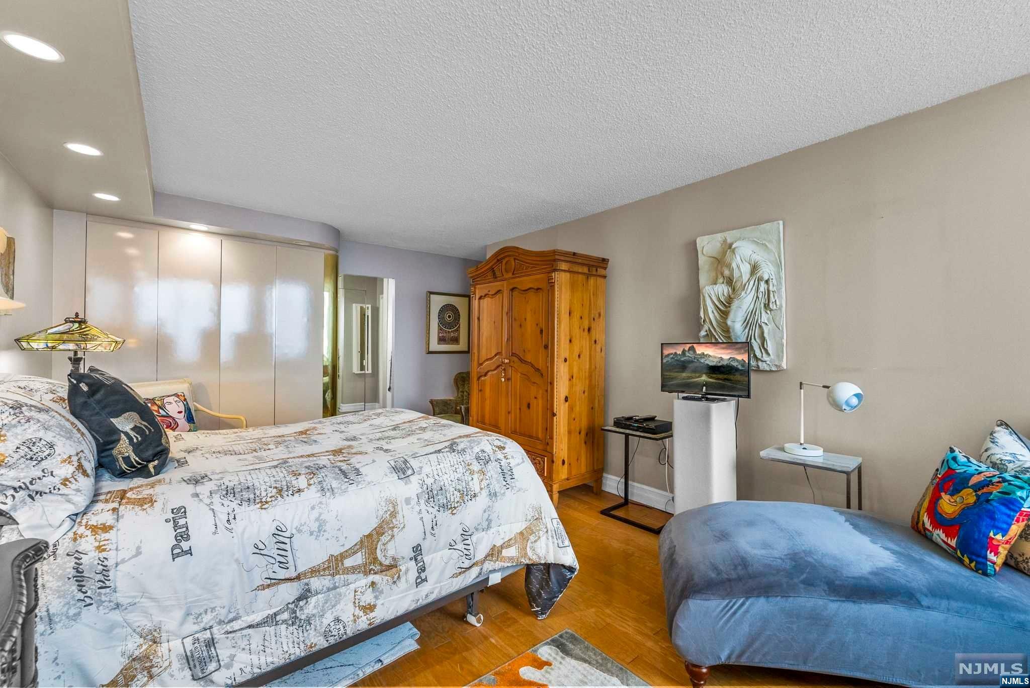 300 Winston Drive 1802